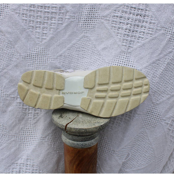 Nike Air Jordan Trunner Triple White sz 8.5 897992-100 - Picture 10 of 10